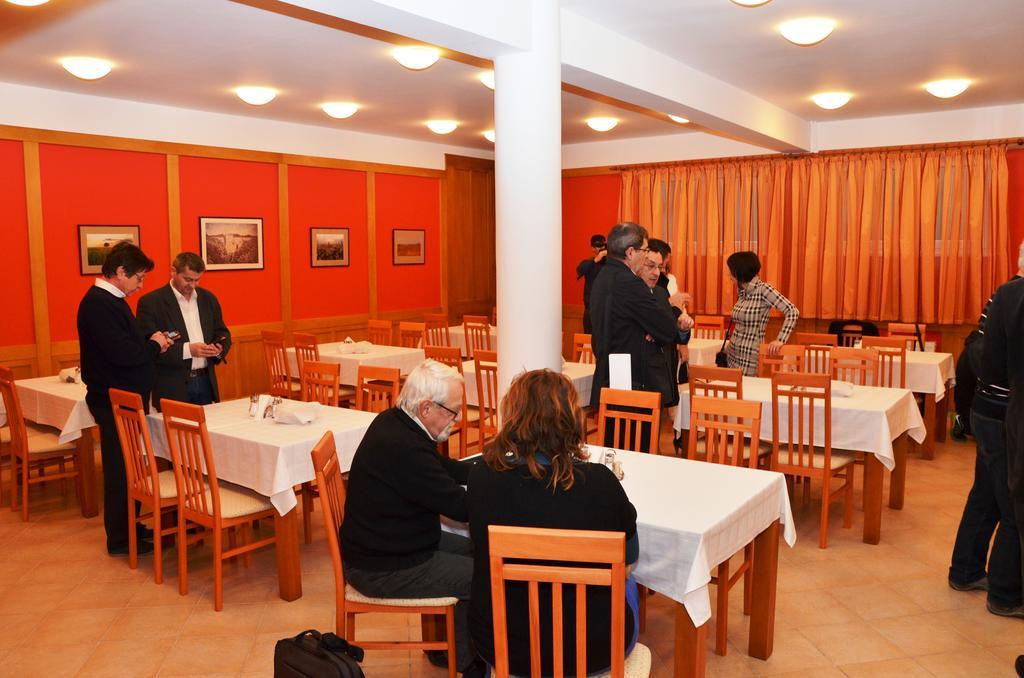 Art Garni Hotel Kanjiza Ngoại thất bức ảnh