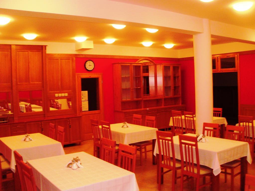 Art Garni Hotel Kanjiza Ngoại thất bức ảnh