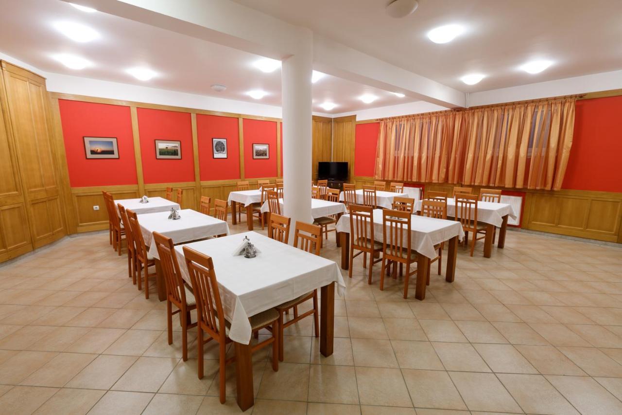 Art Garni Hotel Kanjiza Ngoại thất bức ảnh