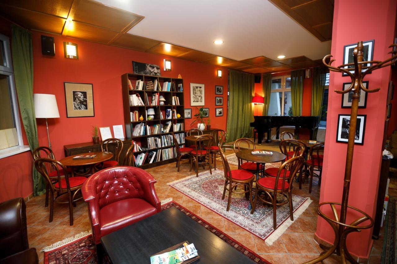 Art Garni Hotel Kanjiza Ngoại thất bức ảnh