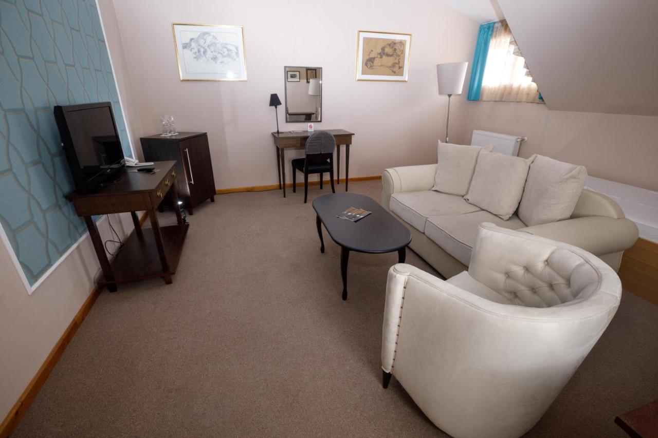 Art Garni Hotel Kanjiza Ngoại thất bức ảnh